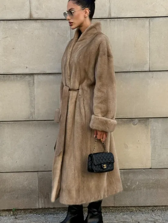 Норковая шуба цельный мех стойка воротник - цвет Caramel - фото 5