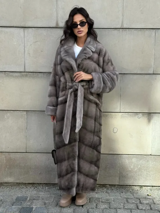 Шуба из аукционной скандинавской норки с английским воротником - цвет Silver (серый) - фото 0