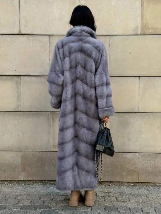 Голубая шуба New Fashion из меха аукционной норки, английский воротник - фото 4