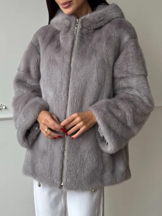 Женский меховой бомбер из аукционной норки с капюшоном  на молнии - фото 2