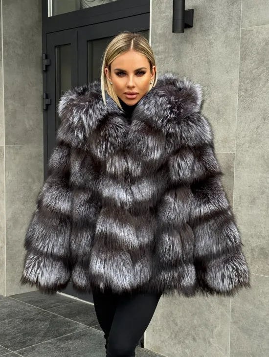 Шуба натуральная из чернобурки с капюшоном - фото 11