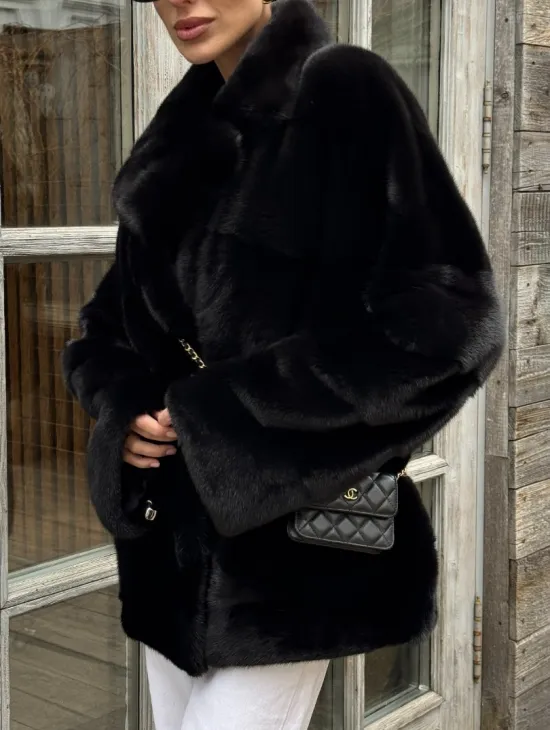 Черный короткий полушубок из плюшевой норки VELVET с английским воротником - фото 3