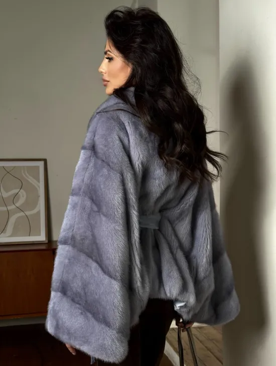 Короткая норковая шуба в стиле оверсайз с английским воротником - фото 4