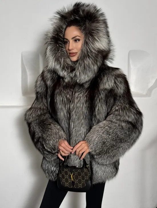 Полушубок из чернобурки с капюшоном цельные пластины - фото 3