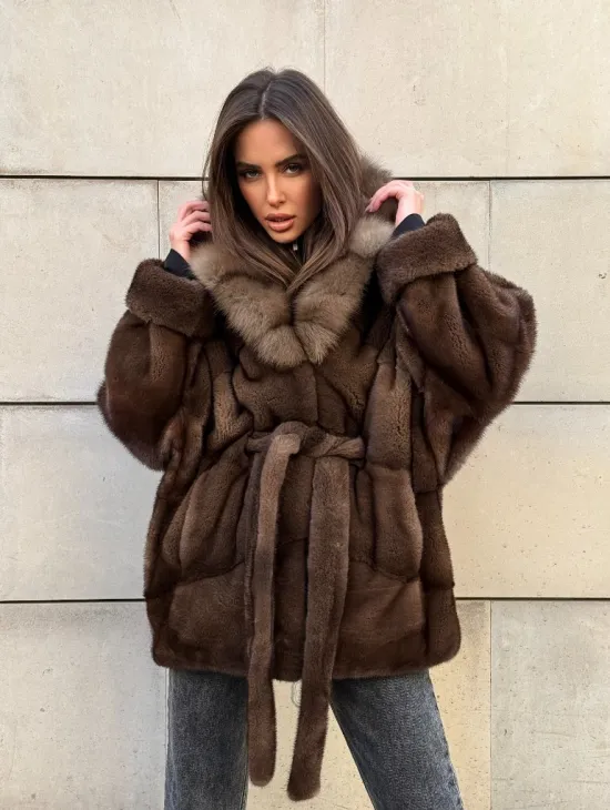 Коричневый норковый полушубок 