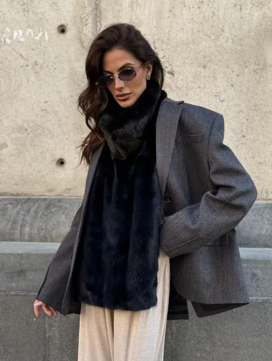 Черная норковая манишка - фото 11