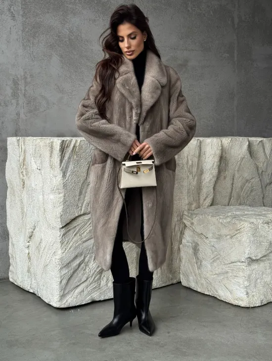 Норковая шуба в сером цвете 