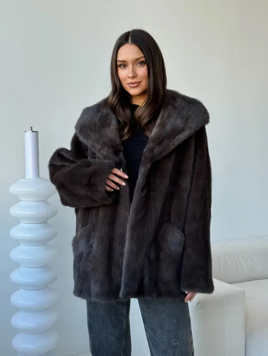 Норковый полушубок с капюшоном - фото 8