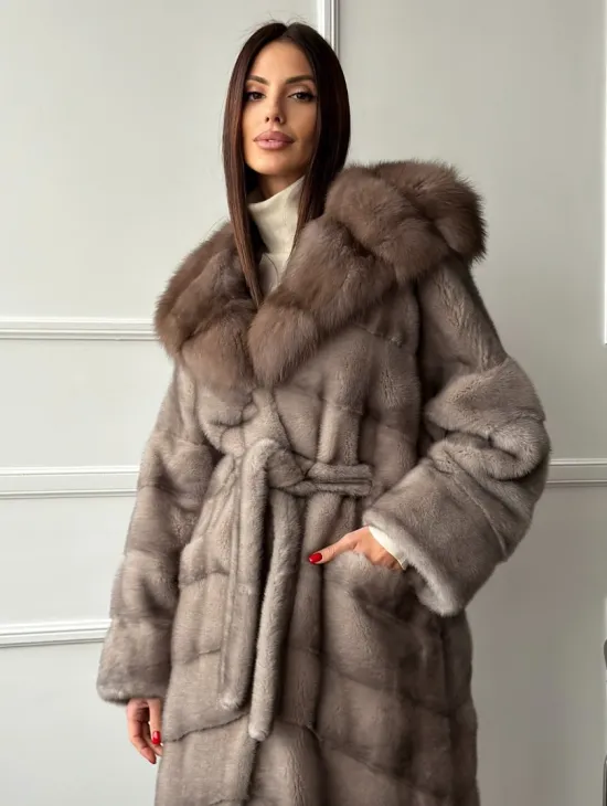 Шуба норковая с капюшоном куница - цвет светло-серый - фото 6