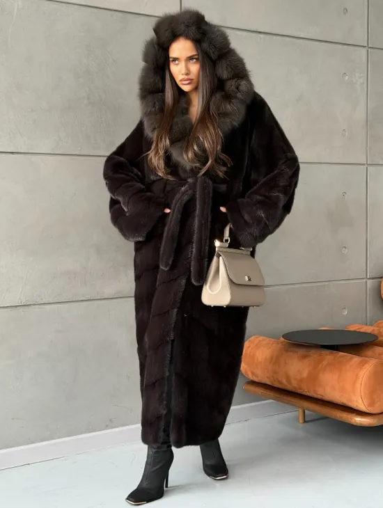 Шуба норковая с капюшоном из меха куницы - цвет уголь - фото 4