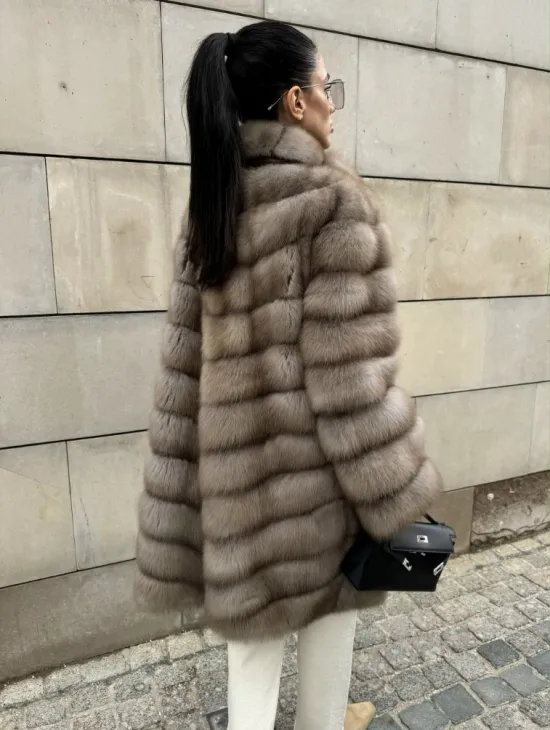 Шуба из куницы женская - цвет тор-тор - фото 7